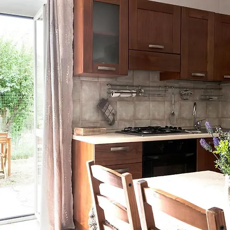 펜션 Cascina Belvedere 콰르녠토