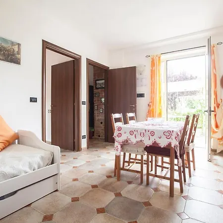 Cascina Belvedere 펜션 *