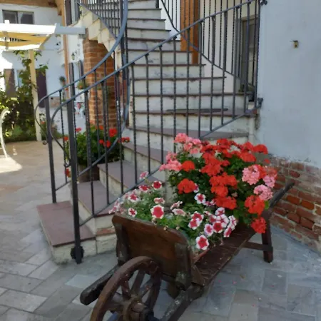 펜션 Cascina Belvedere *