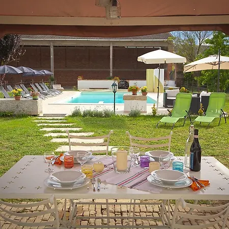 펜션 Cascina Belvedere 콰르녠토