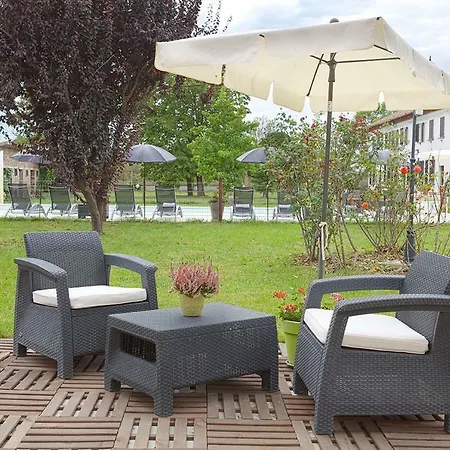 Cascina Belvedere 콰르녠토